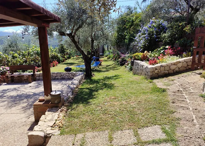 La casetta indipendente, con ampio spazio verde